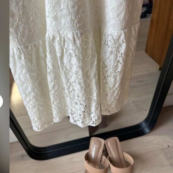 Park and Fifth Sinclair Dress - White Lace - Size S - Picture 2 of 4